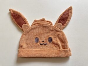 【モンポケ】イーブイギフトセット( エプロンスーツ&帽子 )の帽子表面