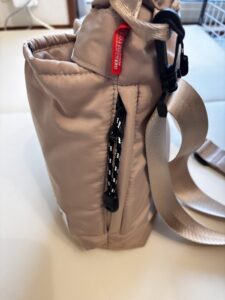 モンポケ ルートート スクエアパフトート　マザーズバッグ・横ポケット